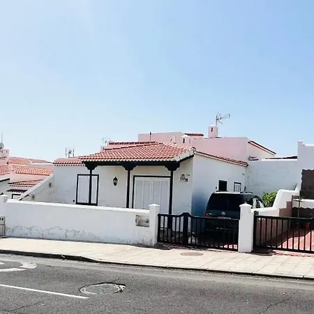 - Casa Abades Dos - * Abades